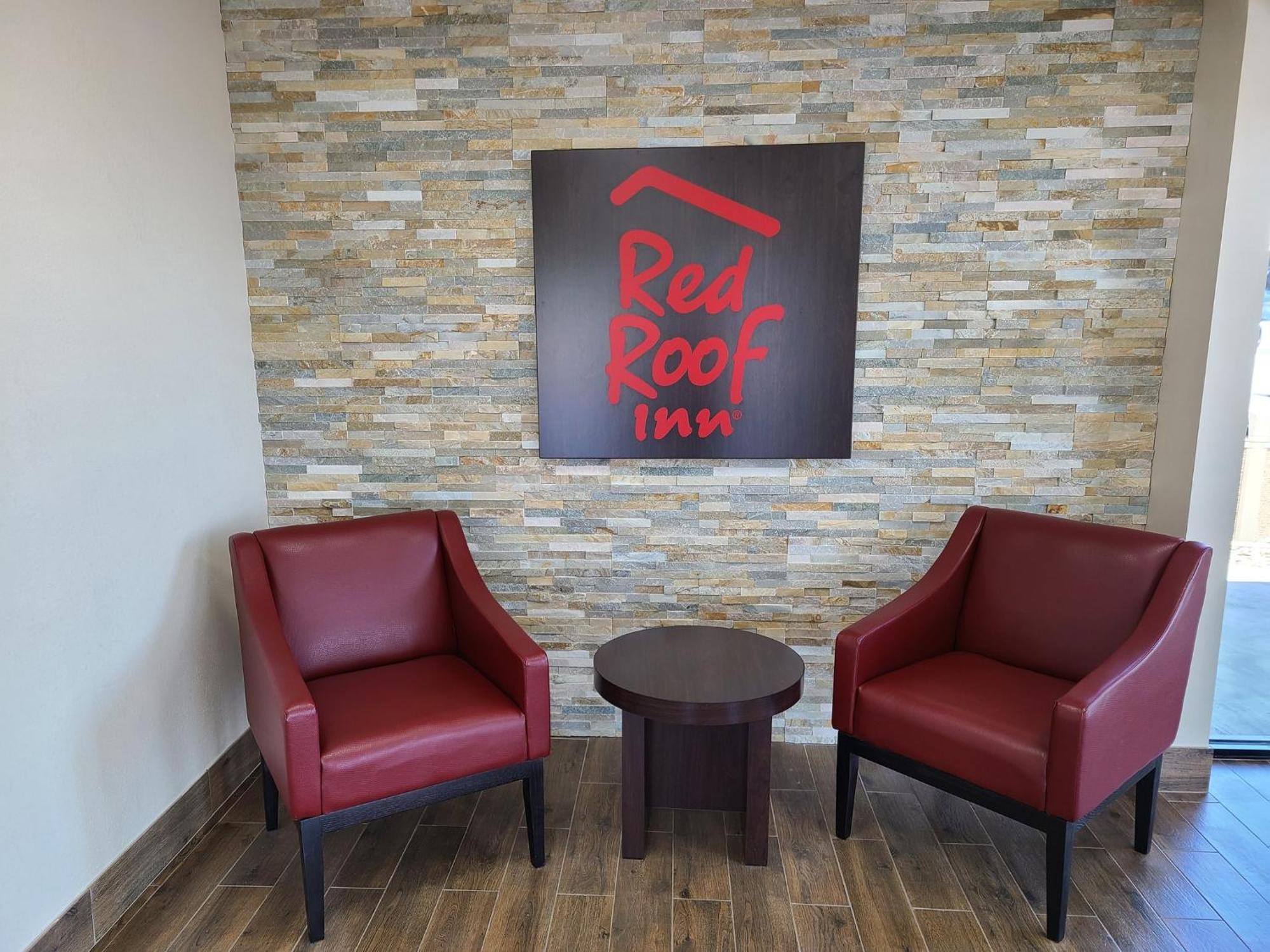 Red Roof Inn Staunton Exterior photo